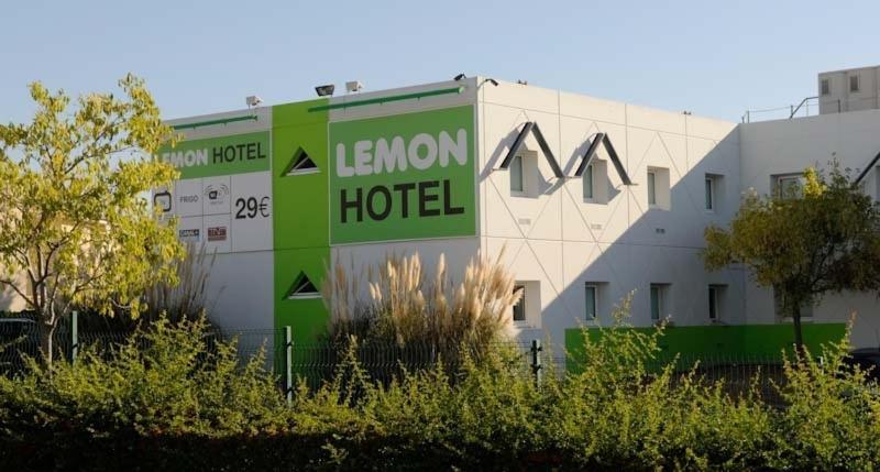 Lemon Hotel Tarascon Εξωτερικό φωτογραφία